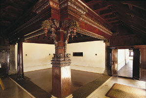 www.ayurveda-india.it:  padmanabhapuram palace