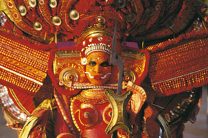 www.ayurveda-india.it: theyyam - arte rituale